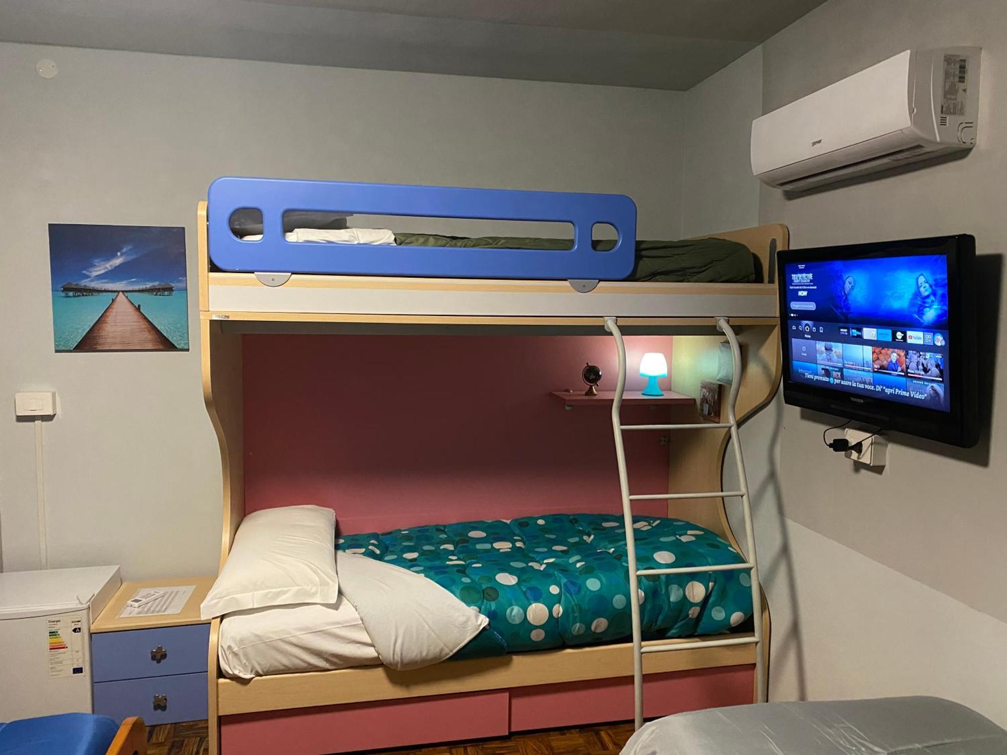 Bed and Breakfast La Casa Di Cate & Adry Envie Екстер'єр фото