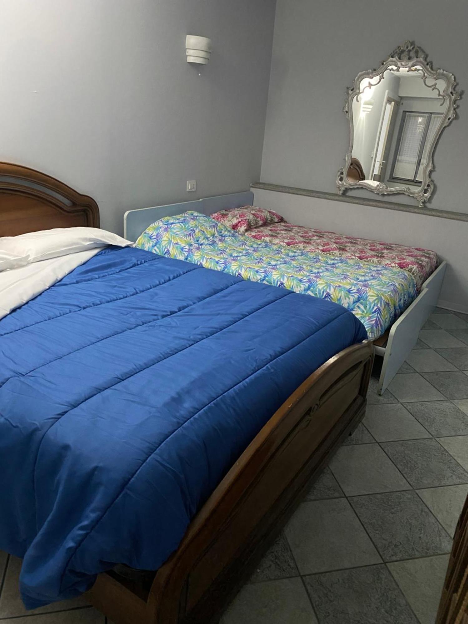 Bed and Breakfast La Casa Di Cate & Adry Envie Екстер'єр фото