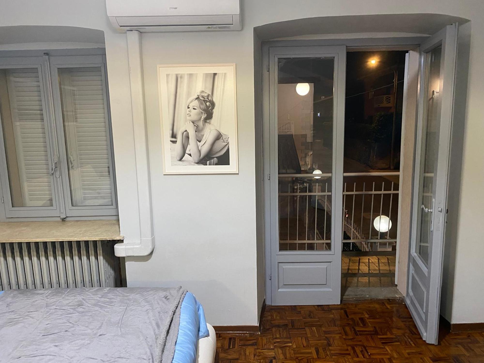 Bed and Breakfast La Casa Di Cate & Adry Envie Екстер'єр фото