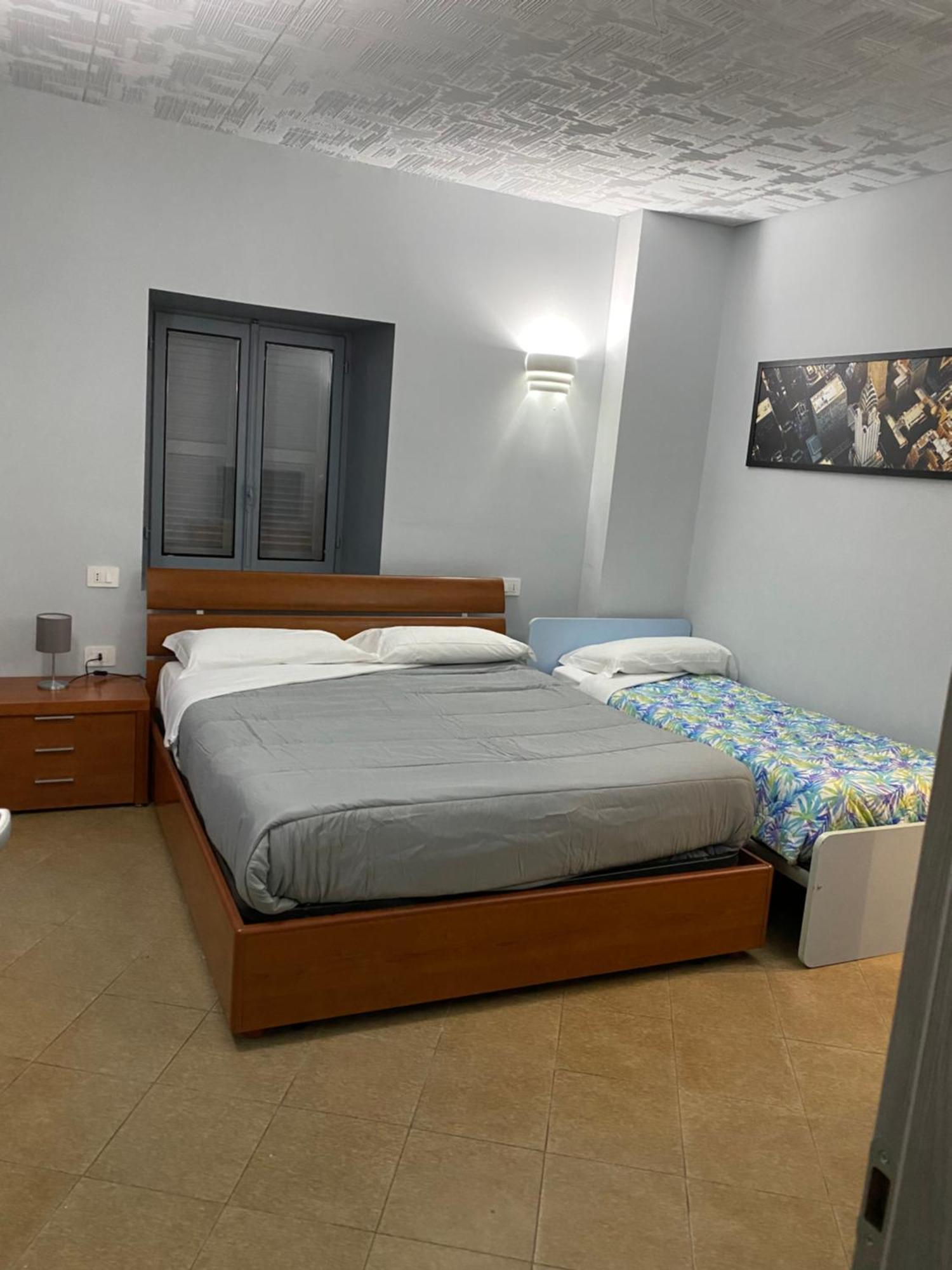 Bed and Breakfast La Casa Di Cate & Adry Envie Екстер'єр фото